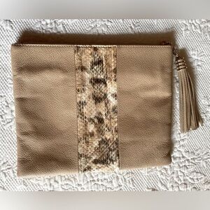 Vintage Reign clutch bag